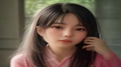 好莱坞暑期档大片精彩画面，爆炸特效与英雄角色在银幕上对决的震撼场景